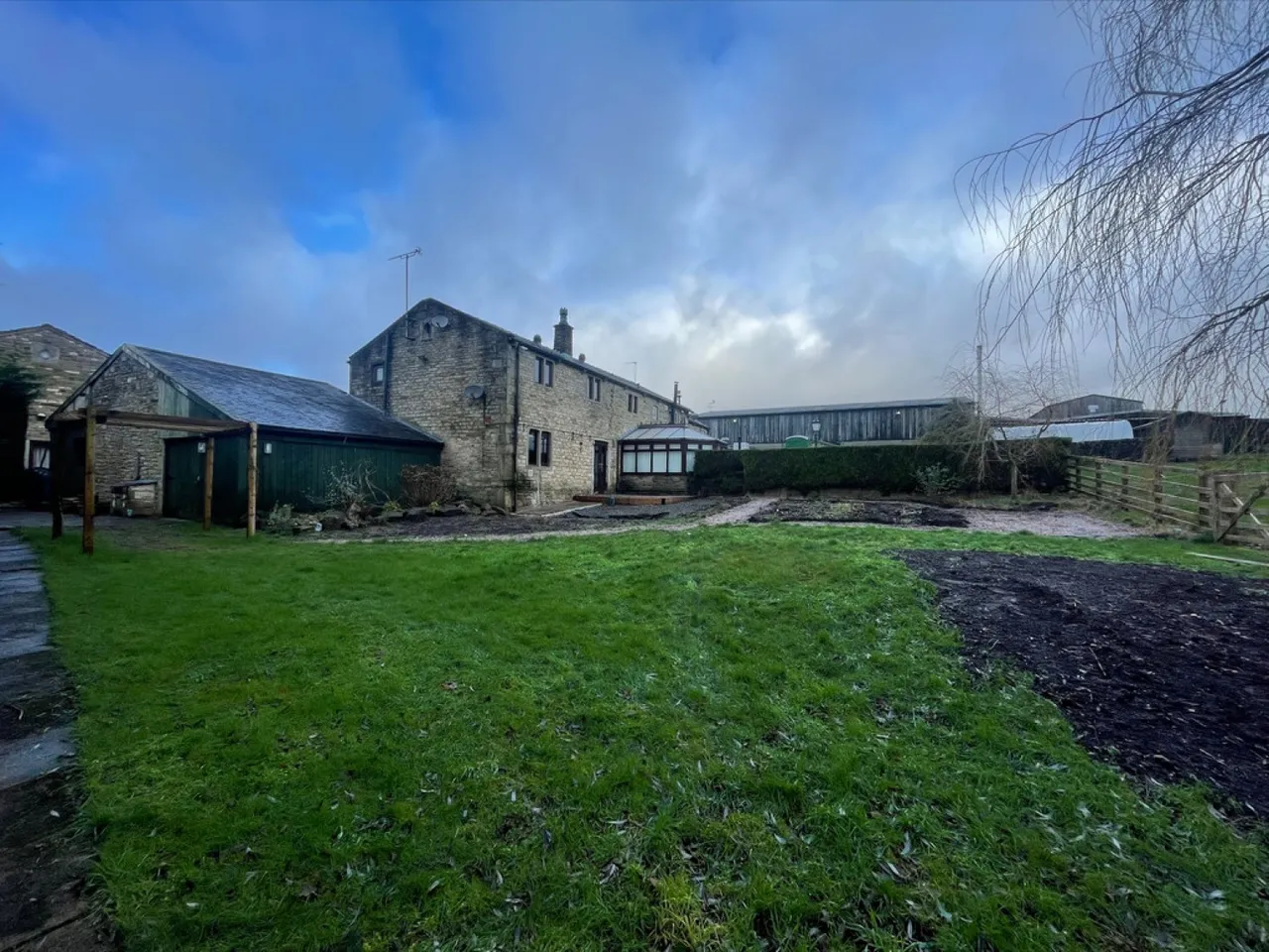Woodhouse Lane, Norden, OL12, photo 16