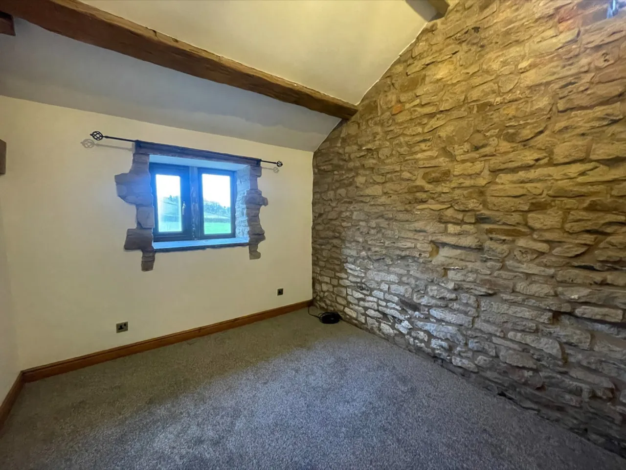 Woodhouse Lane, Norden, OL12, photo 10