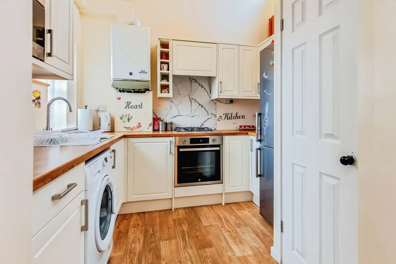 Shearwater Lane, Wellingborough, Northamptonshire, NN8, photo 8