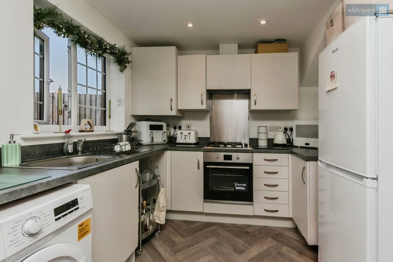 Greywillow Drive, Shavington, CW2, photo 2