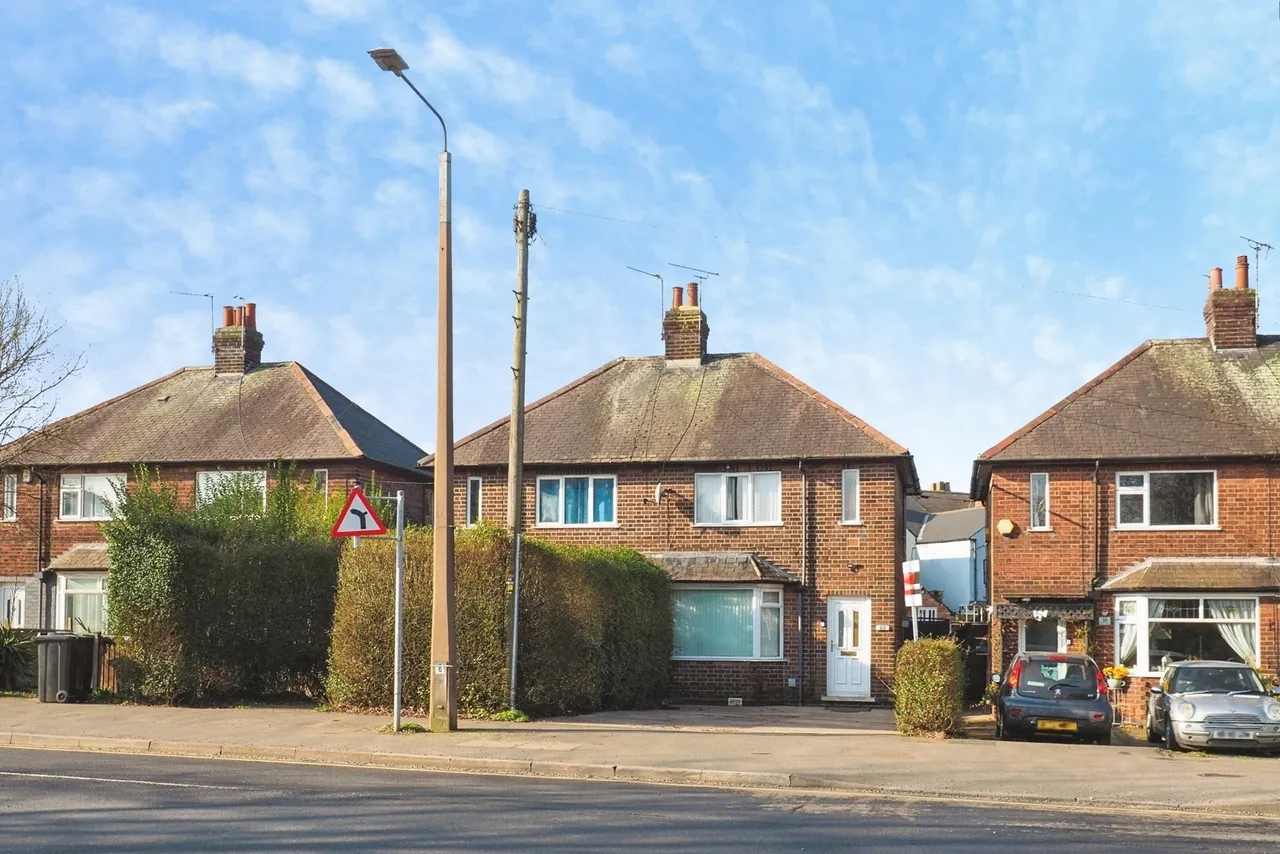 2 bed house for sale — Beacon Road, Beeston, Nottingham, NG9