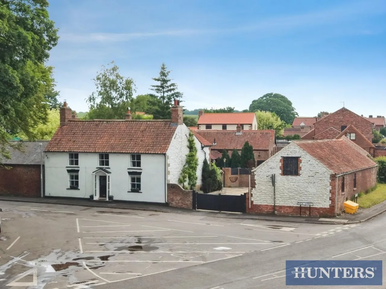 4 bed house for sale, Back Street, Wold Newton, YO25