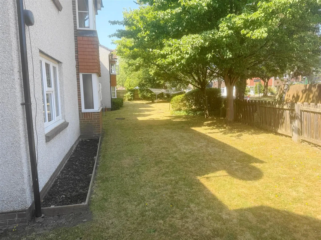 Heatherwood Drive, Hayes, photo 5