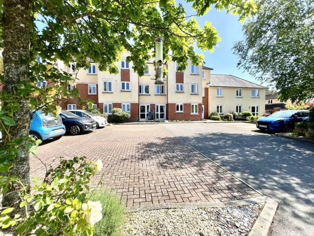 Penn Court, Calne, photo 14