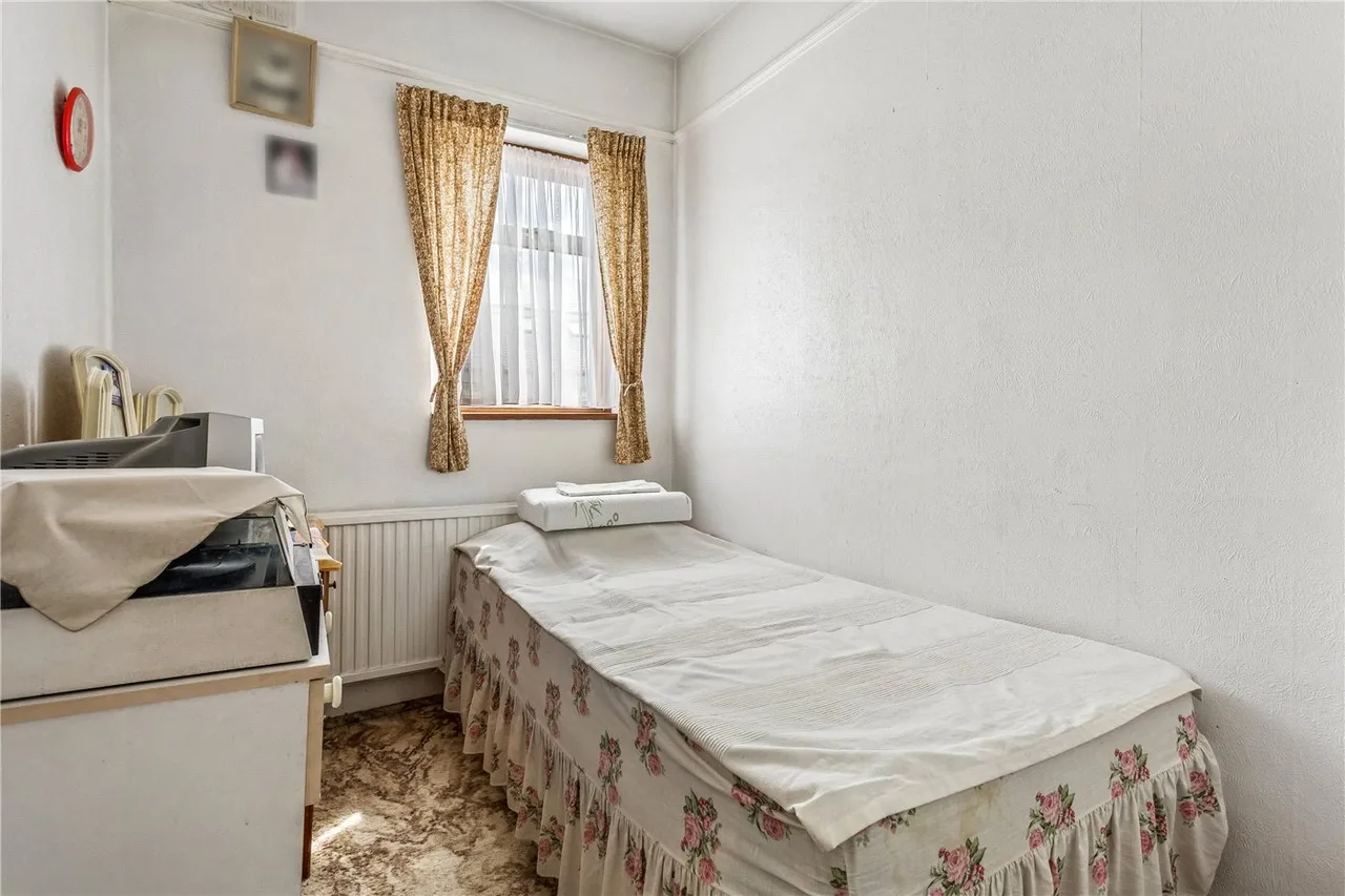 Avoca Road, London, SW17, photo 8
