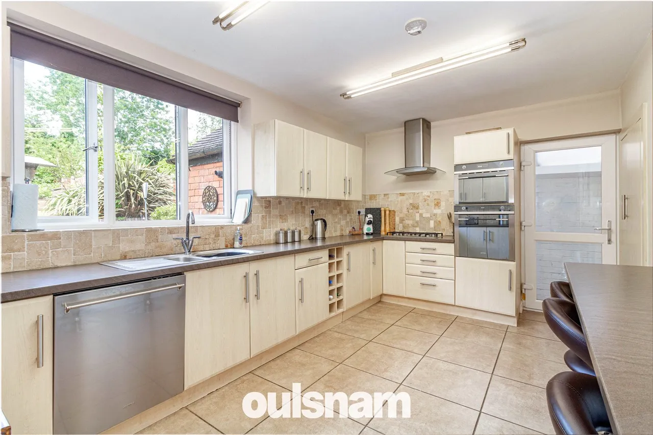 South Road, Northfield, Birmingham, West Midlands, B31 2QY, photo 6