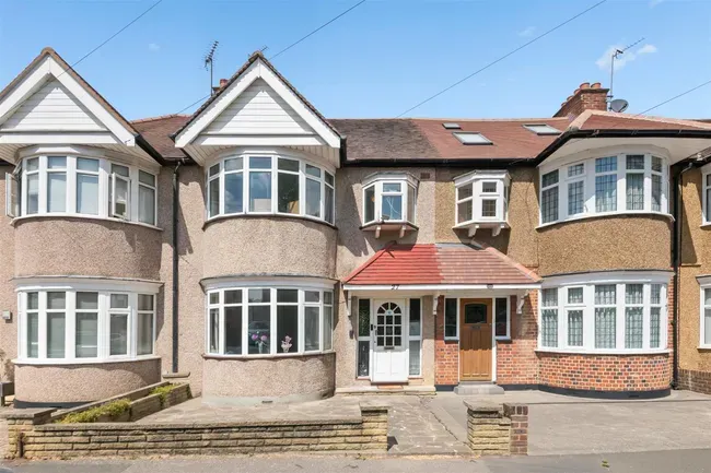3 bed property for sale — Torcross Road, Ruislip