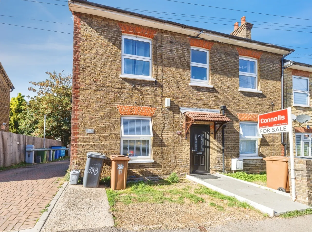 3 bed flat for sale, Park Road, Bushey, WD23