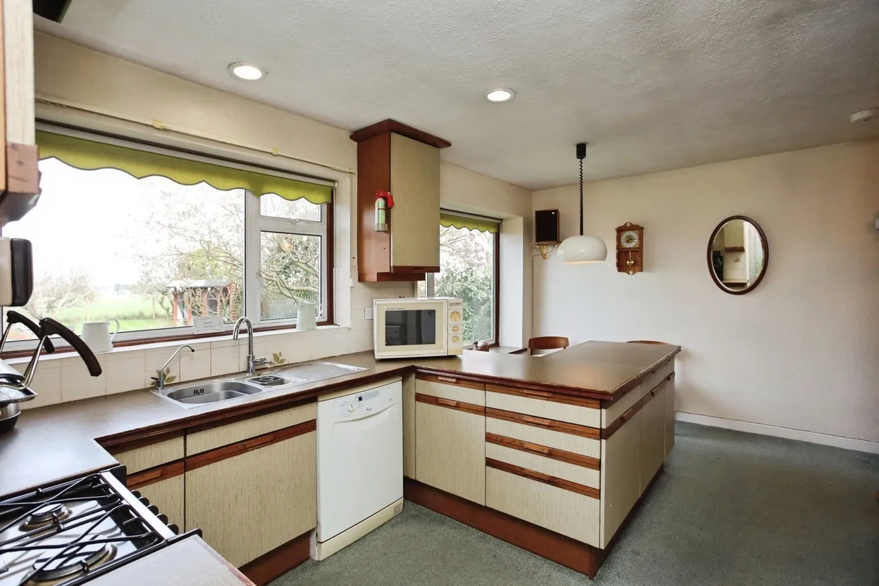 Barchester Way, Tonbridge, TN10, photo 17