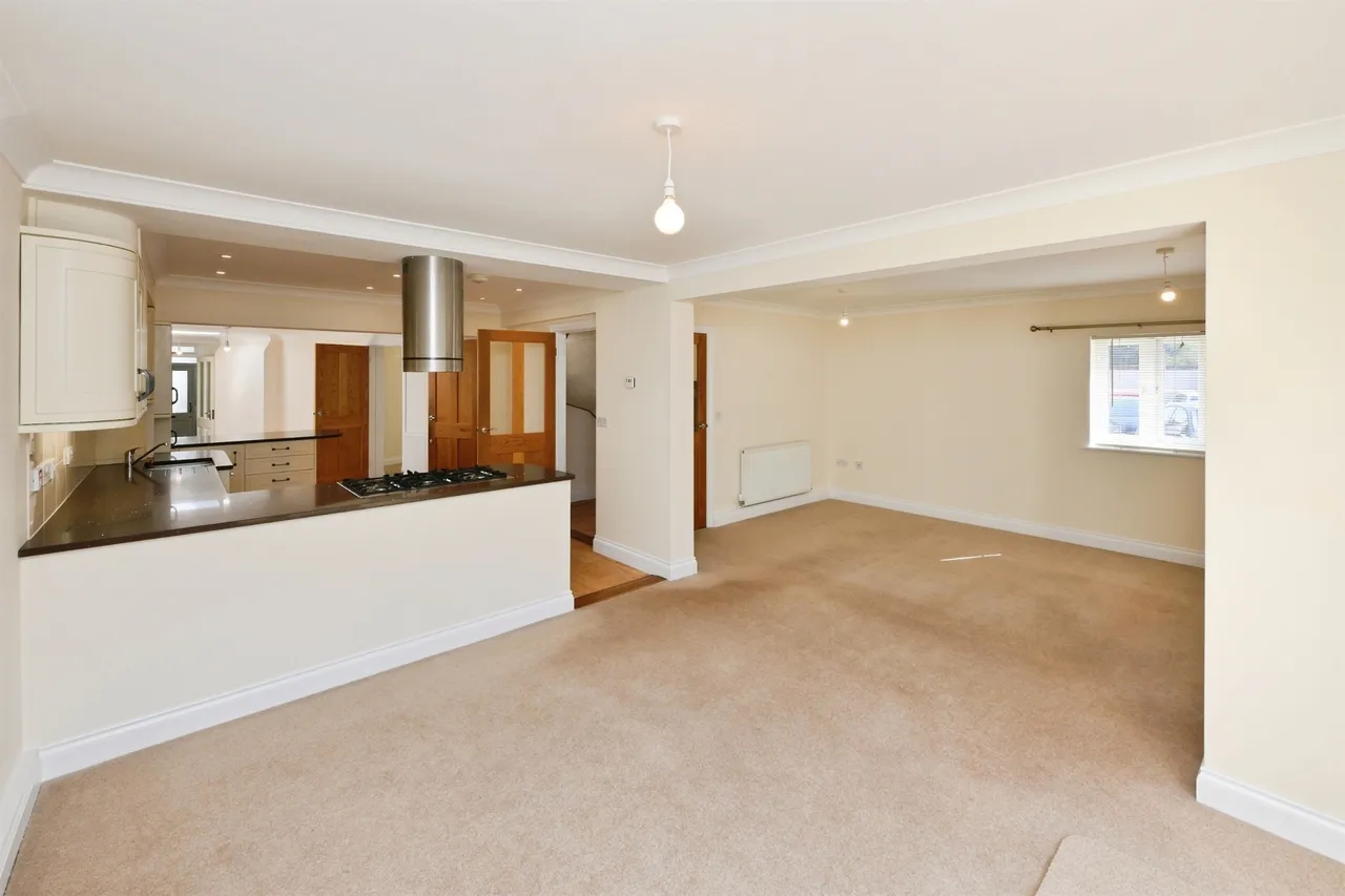Turners Hill, Cheshunt, EN8, photo 3