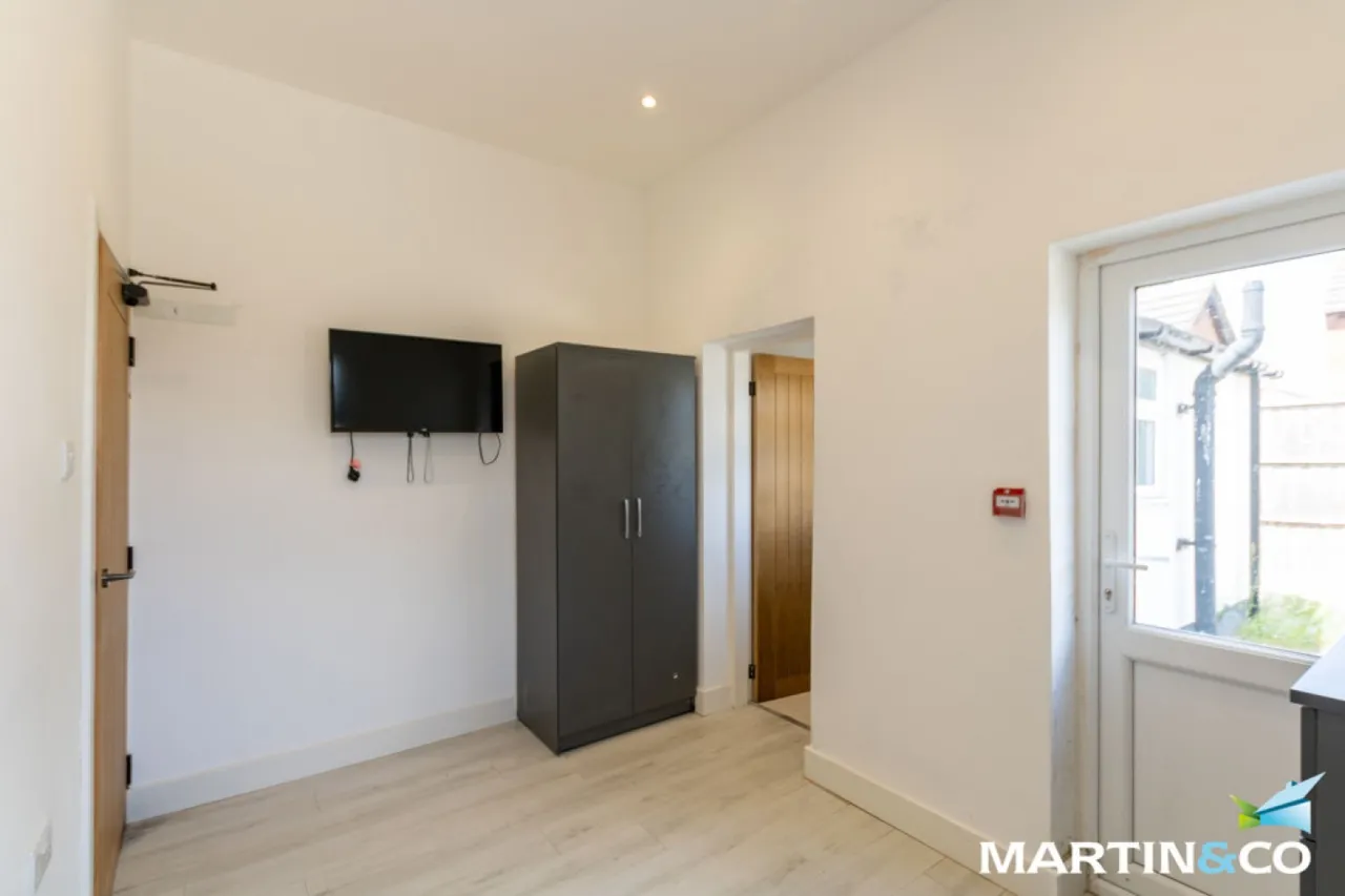 Bloxwich Road South, Willenhall, WV13, photo 3
