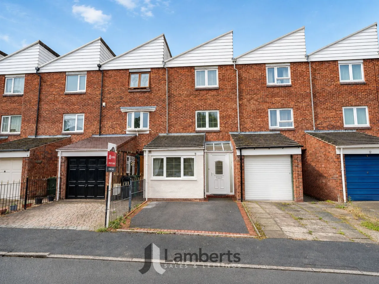 3 bed house for sale — 10 Linton Close, Redditch