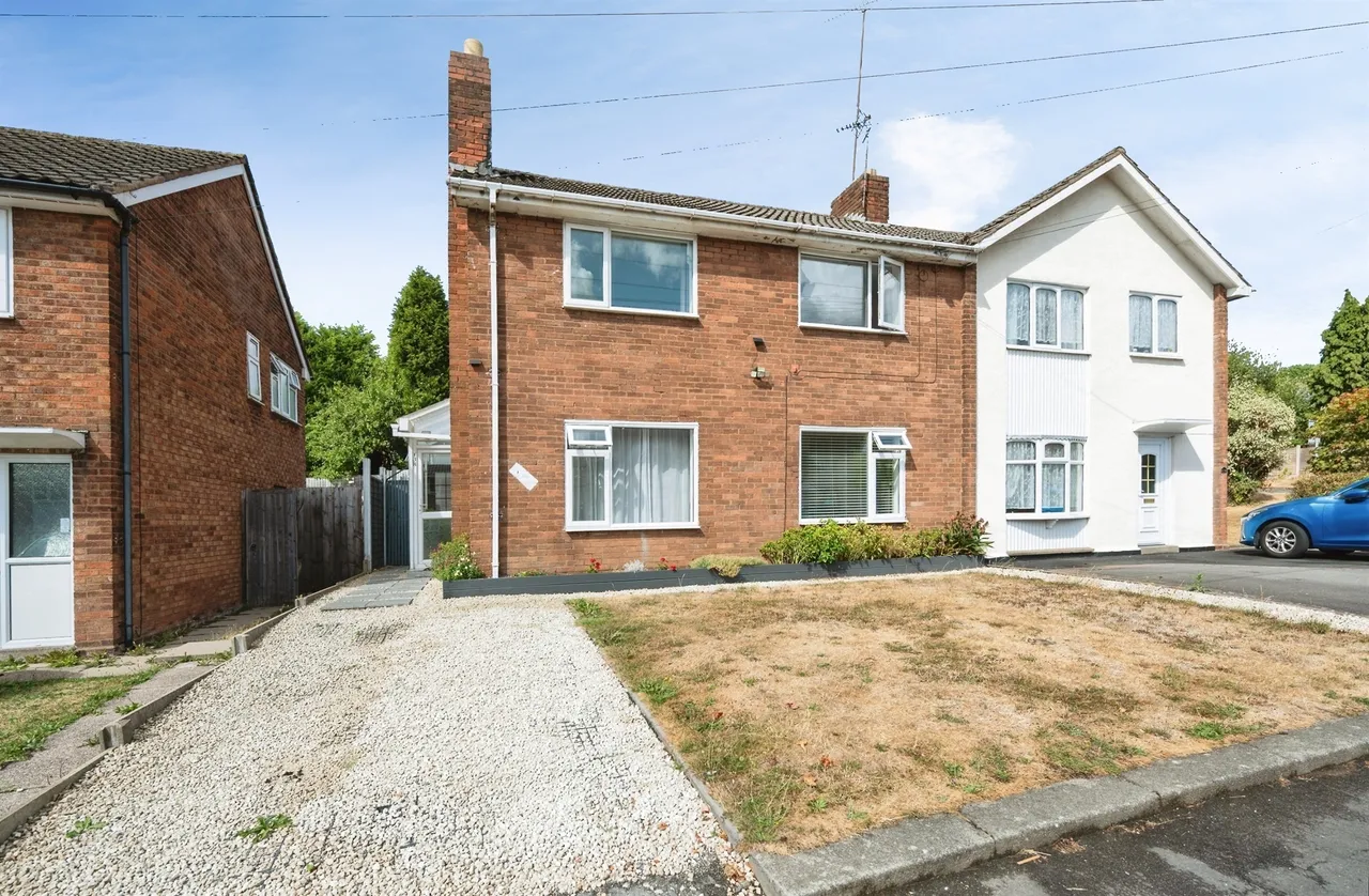3 bed house for sale — Russells Hall Road, Russells Hall, Dudley