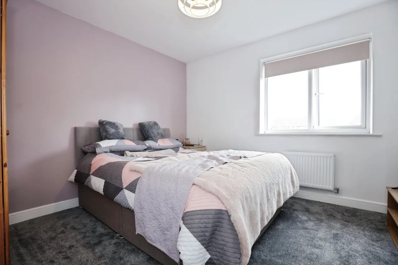 Spitfire Road, Southam, photo 10