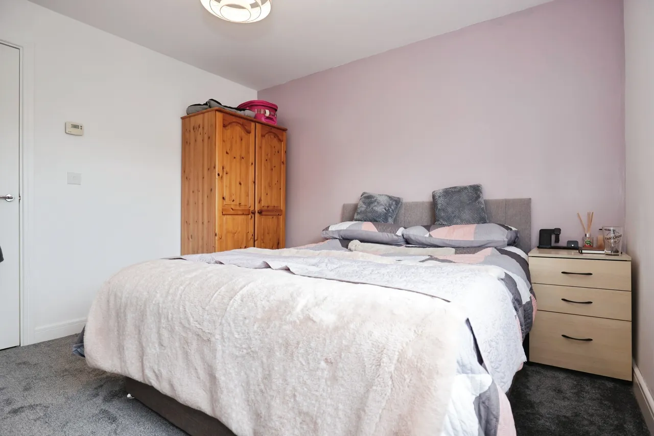 Spitfire Road, Southam, photo 7