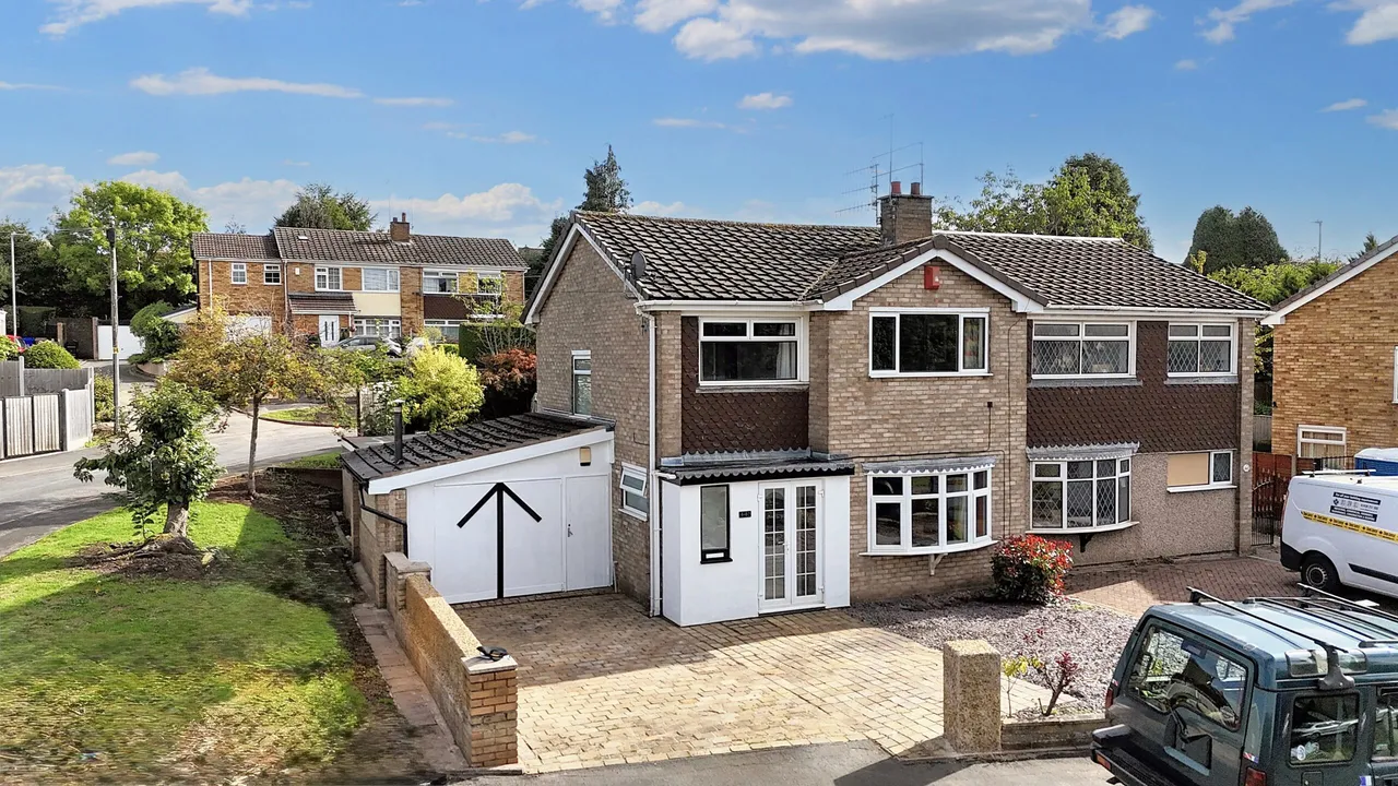 3 bed house for sale, Stone Road, Stoke-On-Trent, ST4