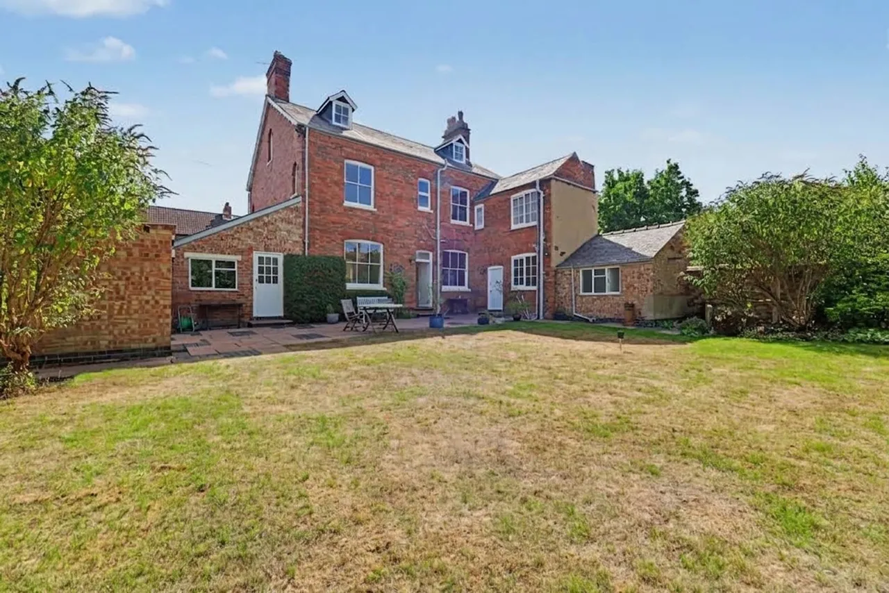 Albert Place, Loughborough, LE11, photo 4