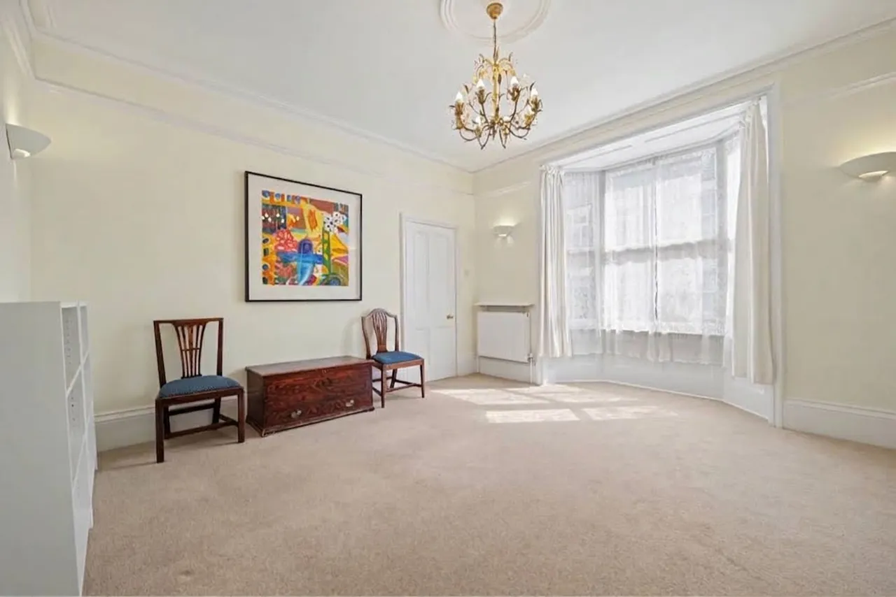 Albert Place, Loughborough, LE11, photo 11