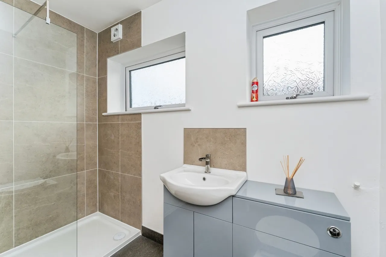 Kerfoot Avenue, Rhuddlan, LL18, photo 9