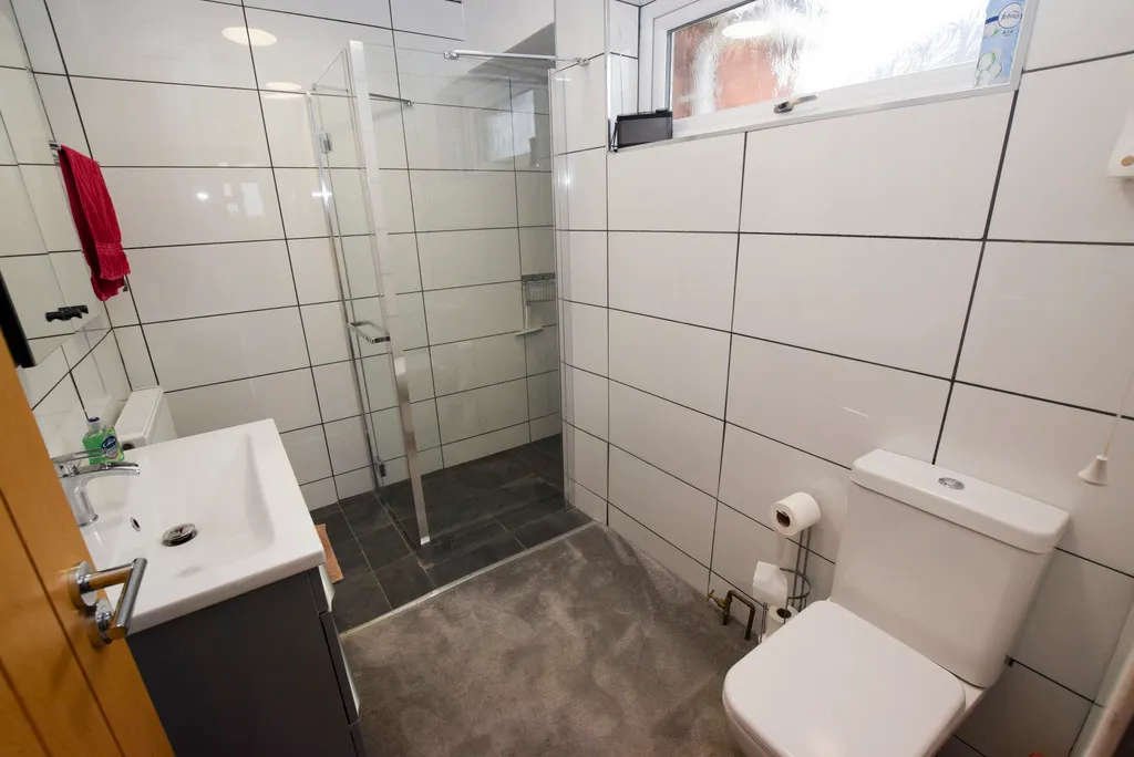 Holyhead Road, Wellington, TF1, photo 12