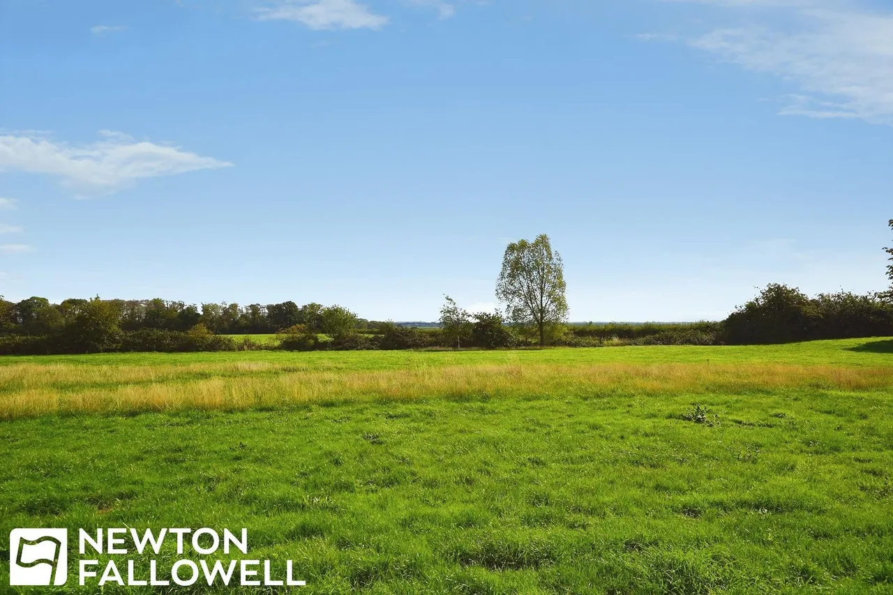 Cavell Close, Woodbeck, DN22, photo 17