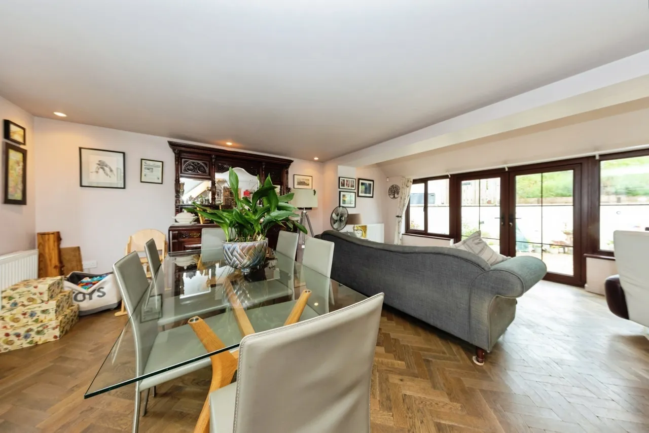 Croesyceiliog, Carmarthen, SA32, photo 6