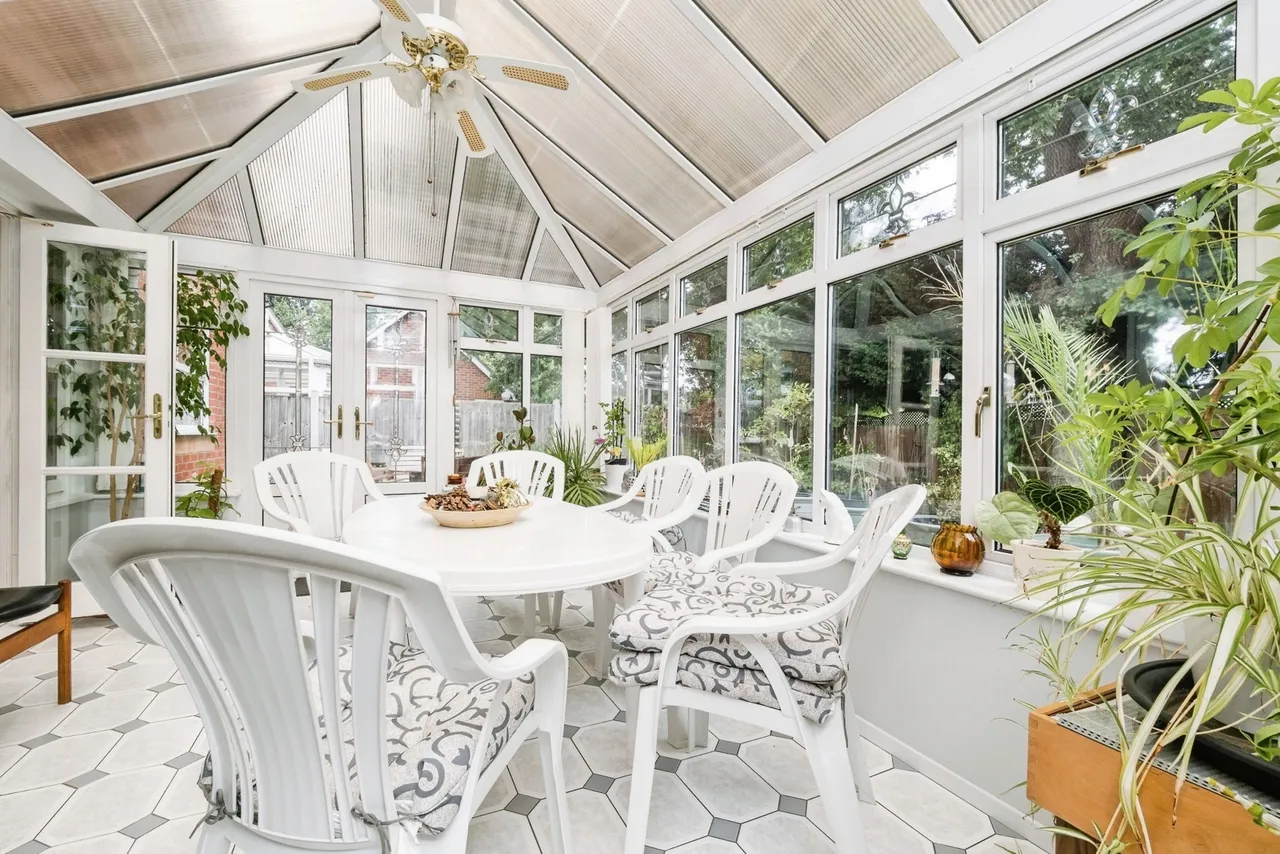 Catherine Close, Loughton, Essex, IG10, photo 7