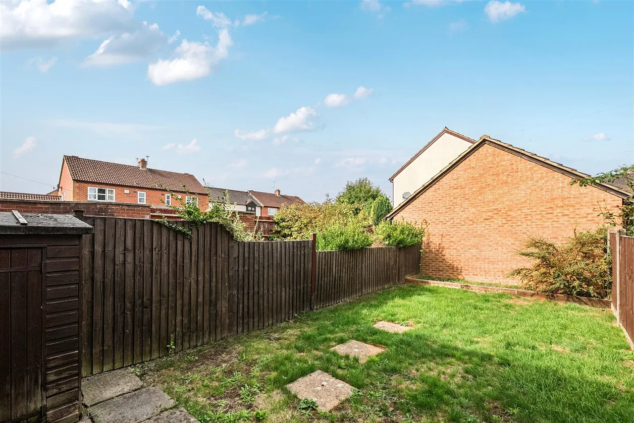 Blackberry Close, Chippenham, SN14, photo 16