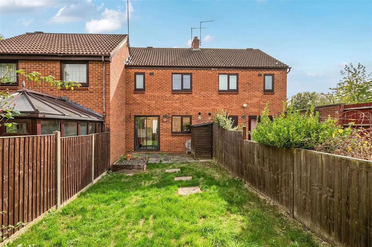 Blackberry Close, Chippenham, SN14, photo 8