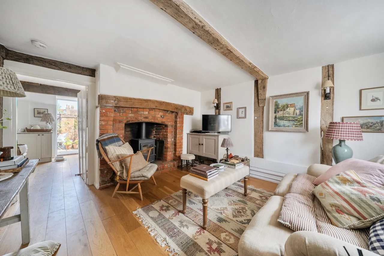 Little Haven The Bury, Odiham, Hook, RG29 1LY, photo 3