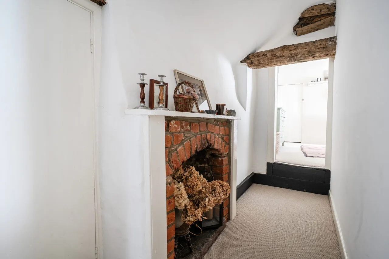 Little Haven The Bury, Odiham, Hook, RG29 1LY, photo 15