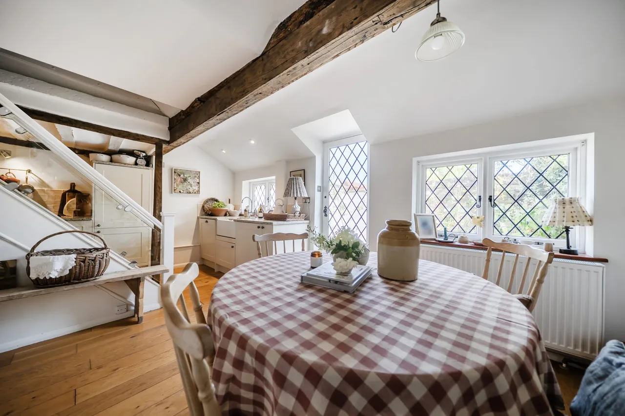 Little Haven The Bury, Odiham, Hook, RG29 1LY, photo 10