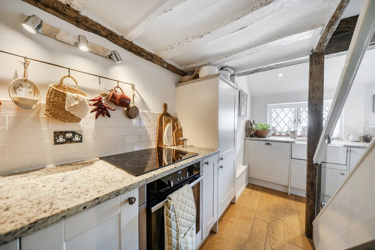 Little Haven The Bury, Odiham, Hook, RG29 1LY, photo 7