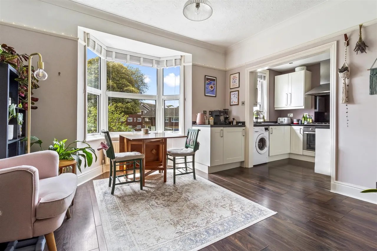 Grove Road, Worthing, photo 2