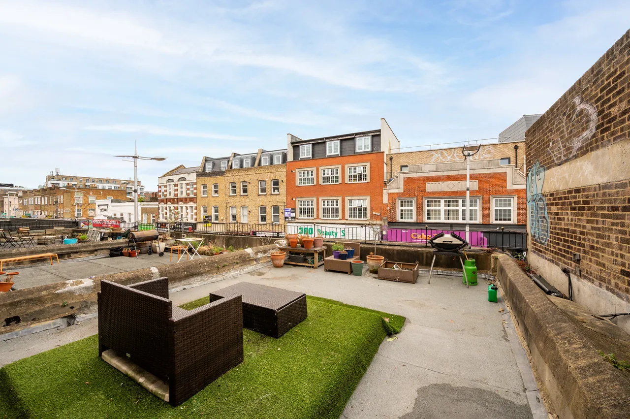 Flat 3, 166 Rye Lane, London, photo 11