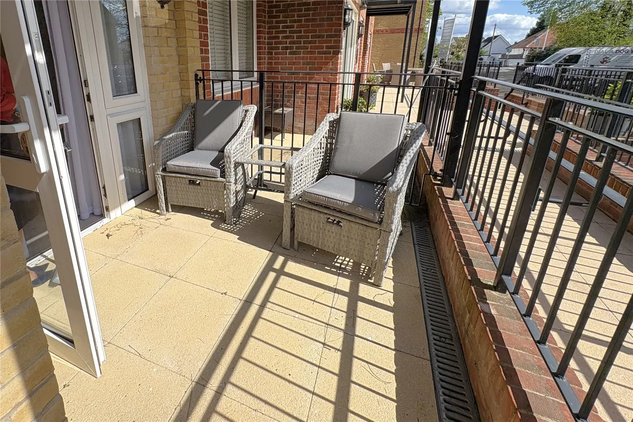 Thorpe Road, Staines-upon-Thames, TW18, photo 6
