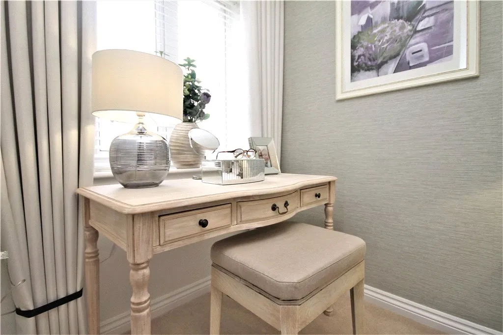 Thorpe Road, Staines-upon-Thames, TW18, photo 8