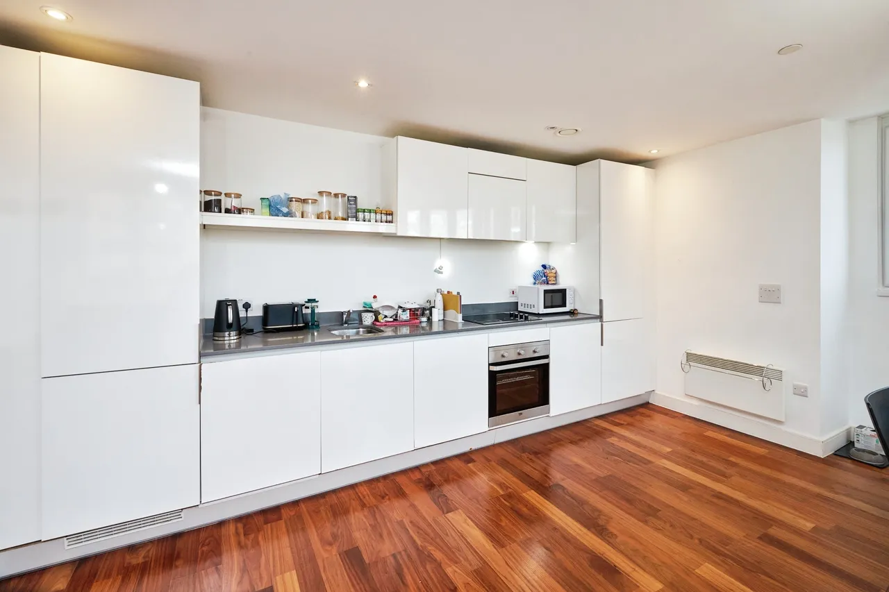 Hagley Road, Birmingham, B16, photo 6