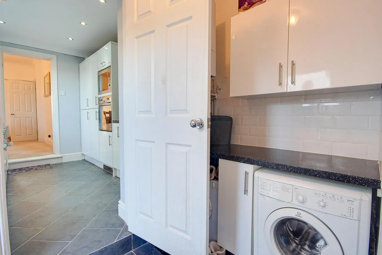 Reservoir Road, Robinswood Hill, Gloucester, GL4, photo 6