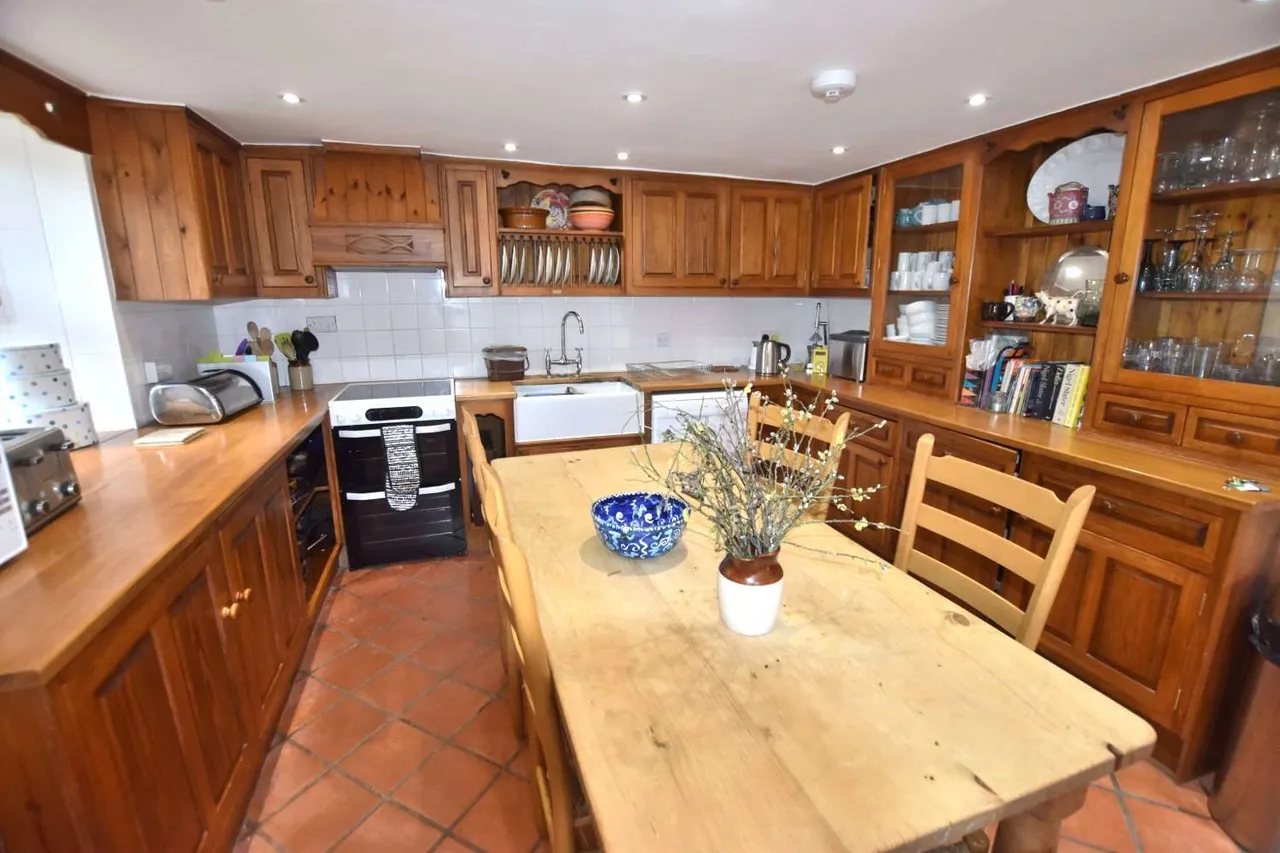 Velindre, Llandysul, Carmarthenshire, SA44 5XE, photo 11