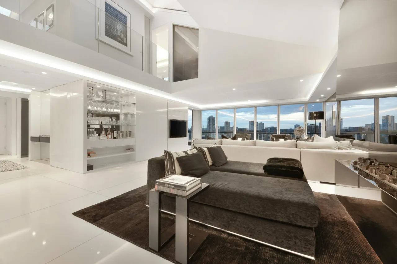 5 bed flat to rent, Thames Quay, Chelsea, SW10