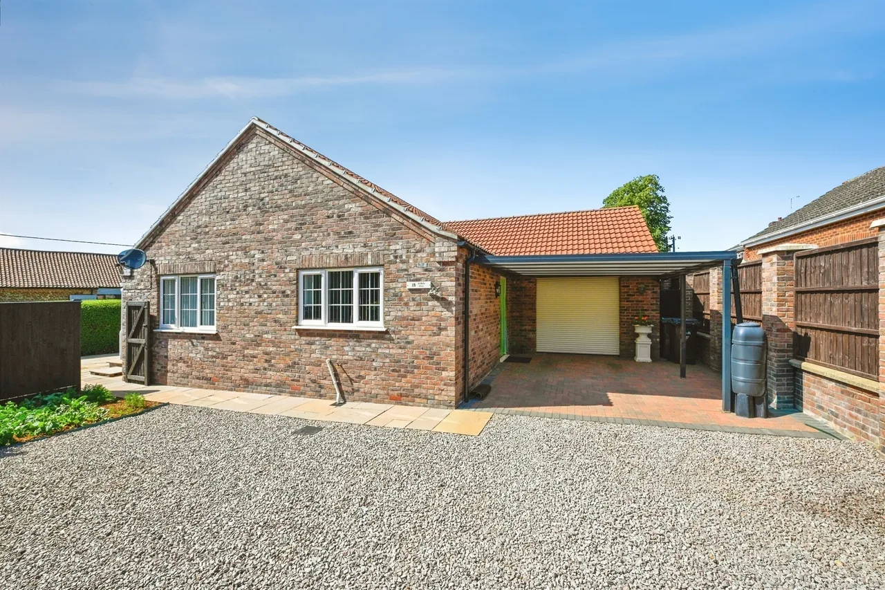 2 bed house for sale — Robin Hill, Heacham, King's Lynn