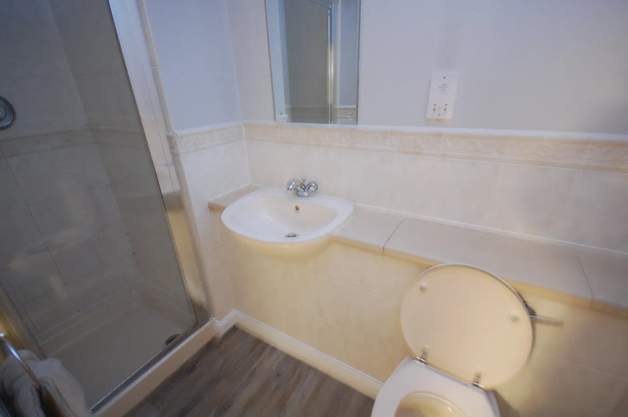 Viewfield Court, West End, AB15, photo 9