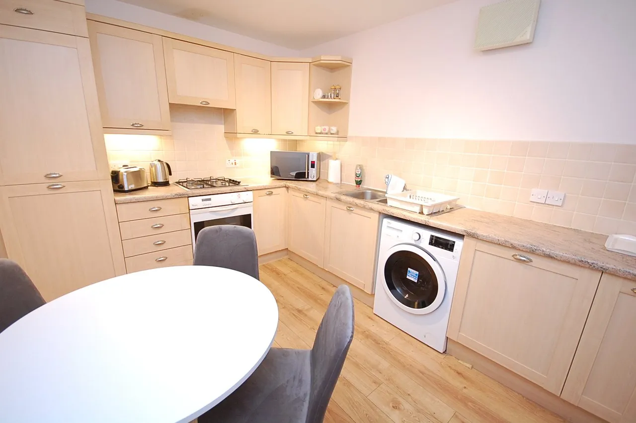 Viewfield Court, West End, AB15, photo 3