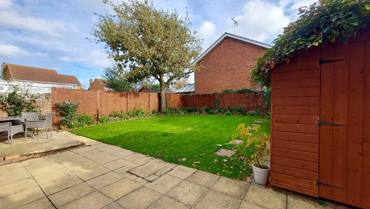 Broadlands Avenue, Bourne, PE10, photo 34