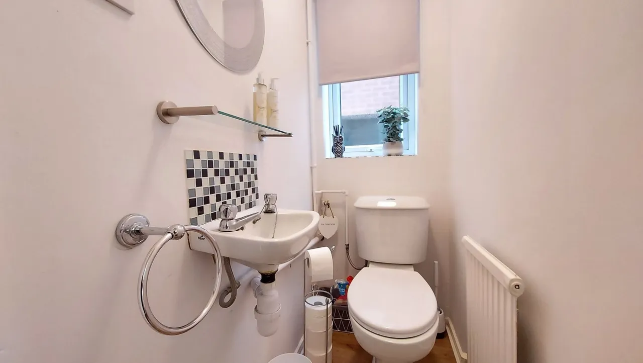 Broadlands Avenue, Bourne, PE10, photo 16