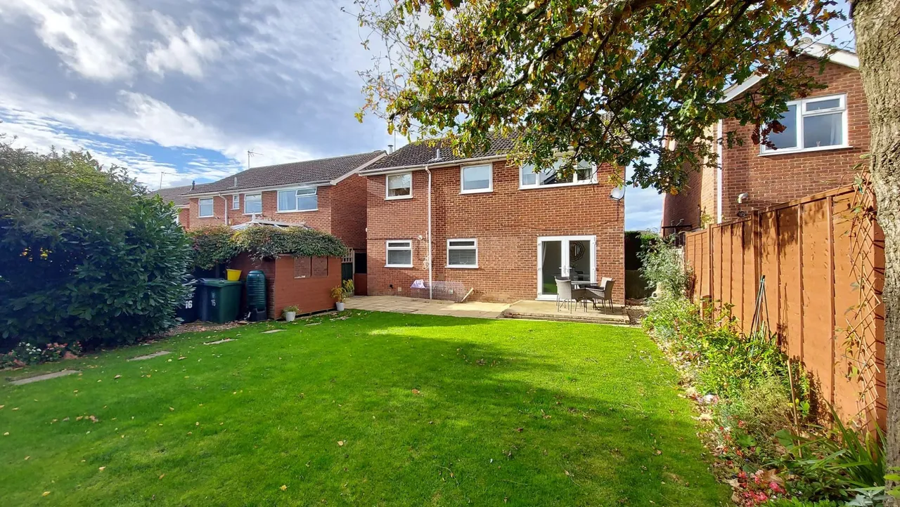 Broadlands Avenue, Bourne, PE10, photo 35