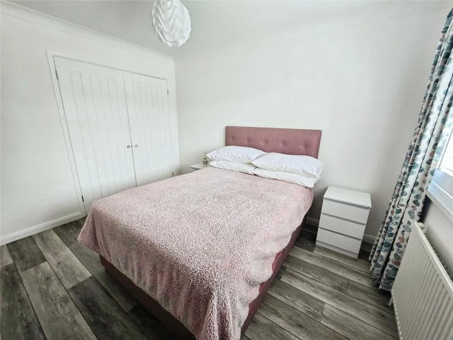 Coles Close, Freshwater, PO40, photo 7