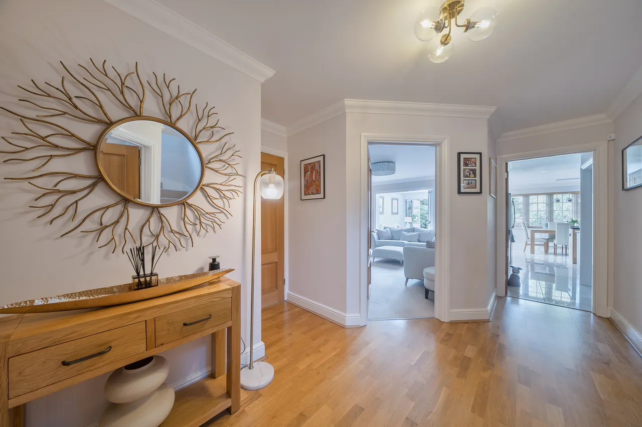 Spratts Lane, Ottershaw, KT16, photo 5