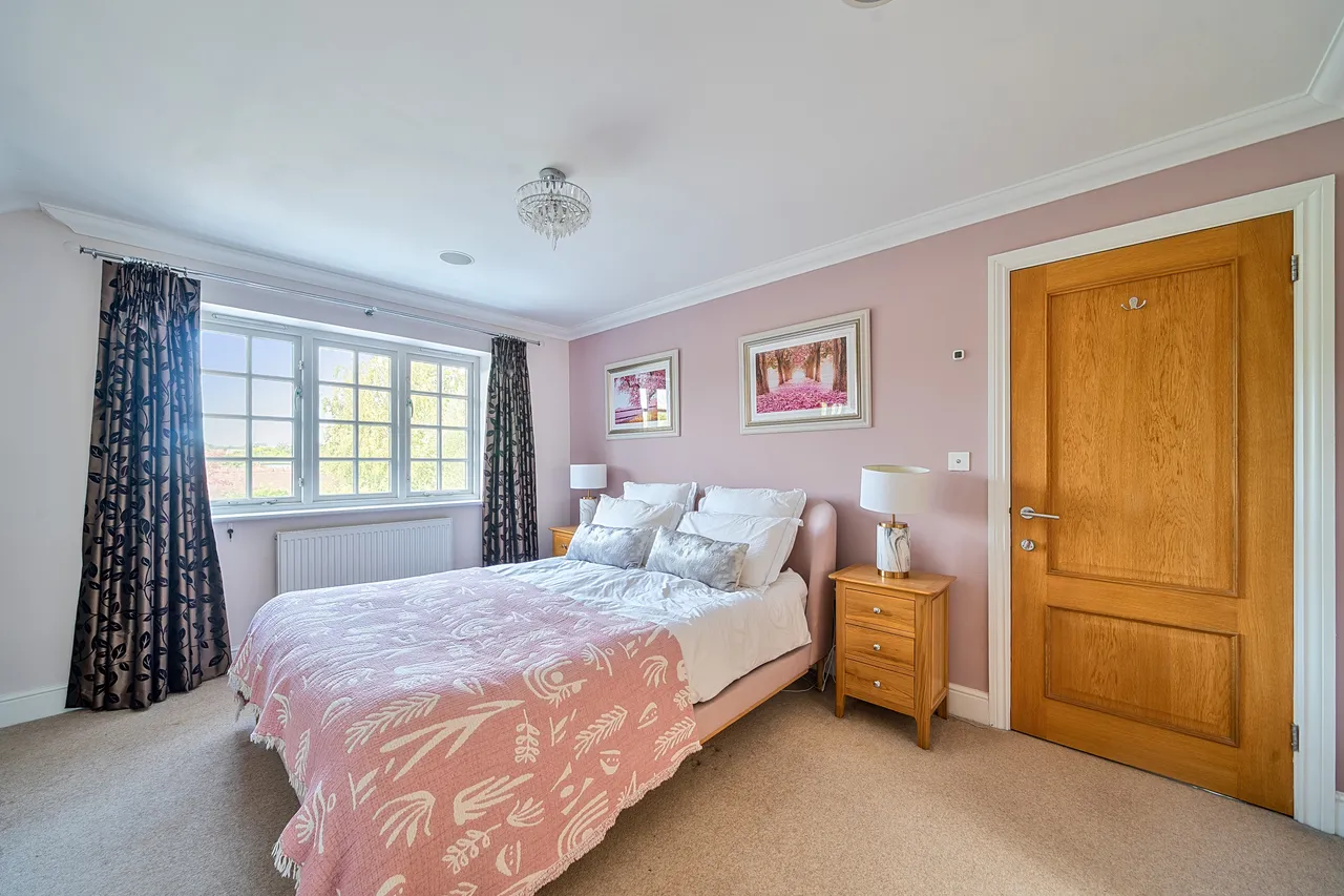 Spratts Lane, Ottershaw, KT16, photo 13